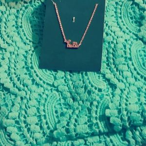 2for10.00 NWT Hello Necklace